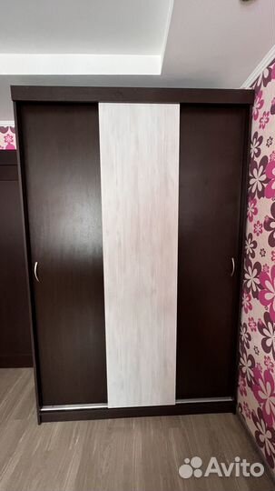 Шкаф