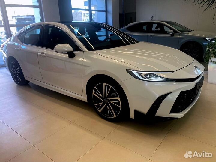 Toyota Camry 2.0 CVT, 2024