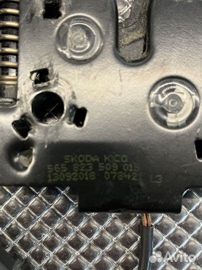 Замок капота vag