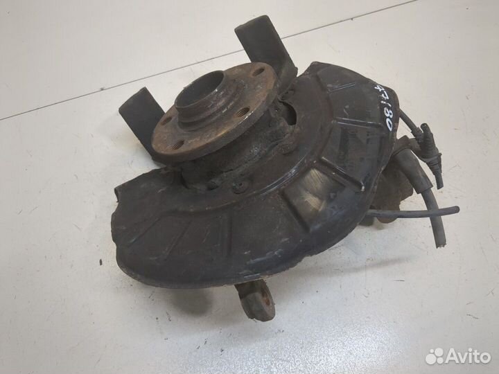 Ступица (кулак, цапфа) Volkswagen Golf 6, 2010