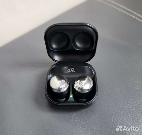Беспроводные наушники новые