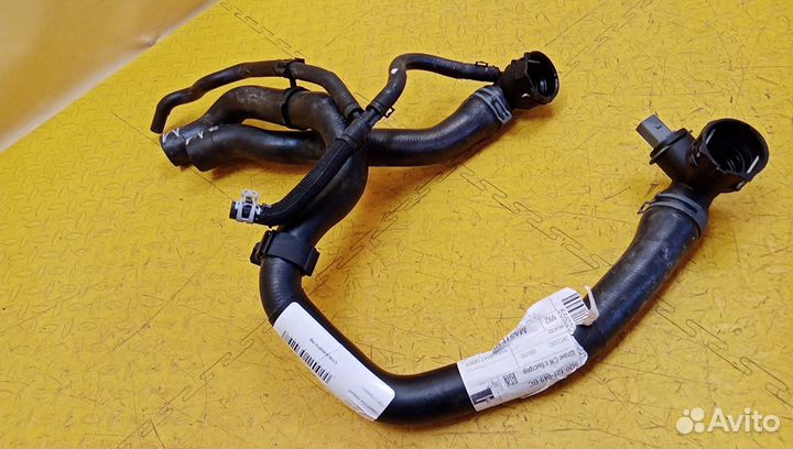 Патрубок системы охлаждения Jetta