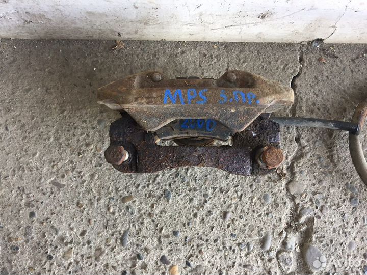 Суппорт тормозной паджеро спорт1. Задний правый