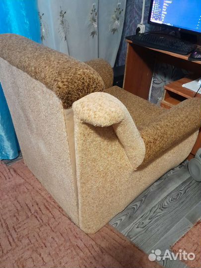 Угловой диван бу