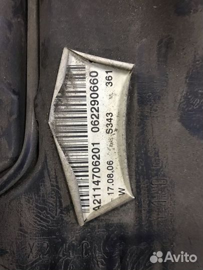 Бак топливный mercedes W211 2114700802