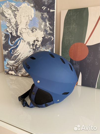 Горнолыжный шлем