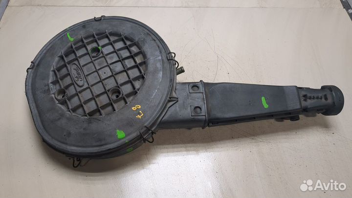 Корпус воздушного фильтра Ford Fiesta, 1990