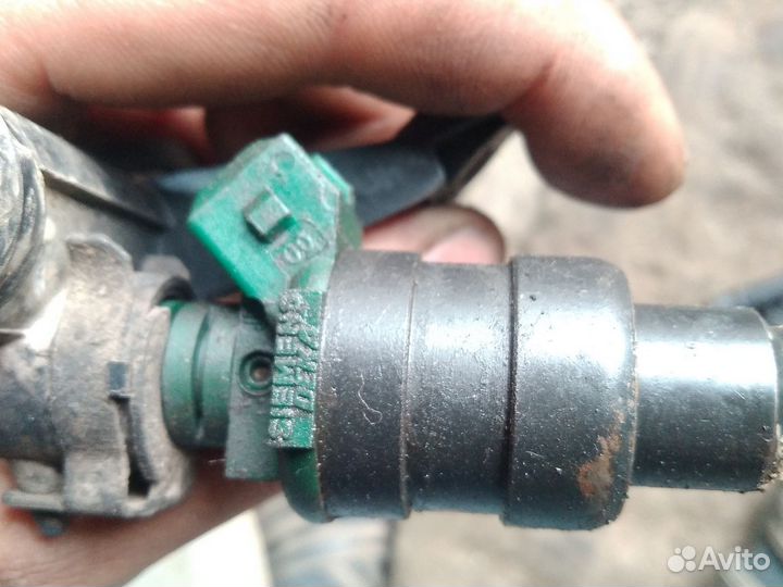 Форсунки рено 875368