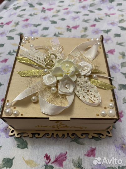 Шкатулка для обручальных колец