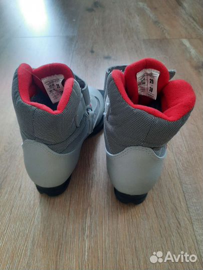 Лыжные ботинки р.29-30