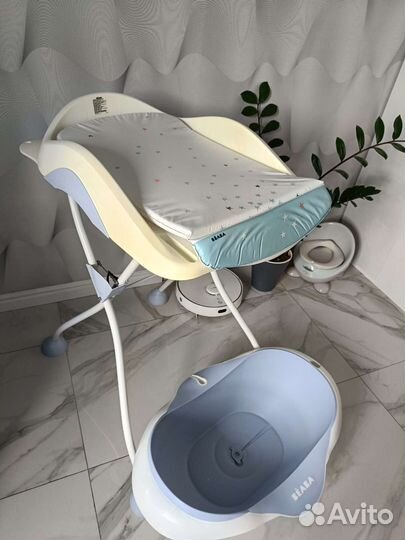 Детская ванночка и пеленальный столик beaba