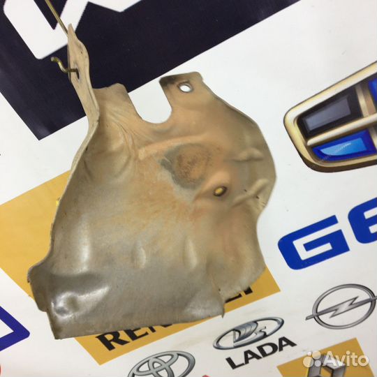 Кожух экран выпускного коллектора renault duster