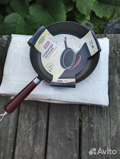 Сковорода чугунная с крышкой
