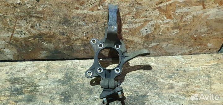 Кулак поворотный передний правый Kia Sportage 201