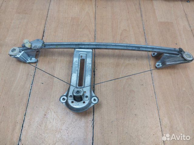 Стеклоподъемник задний левый Opel Zafira B Z18XER