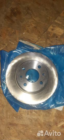 Диск переднего тормоза