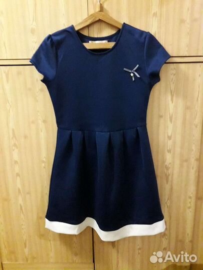 Платье,состояние нового