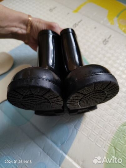 Резиновые сапожки детские 24