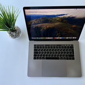 Macbook pro 15 2019 i7 32gb 512gb