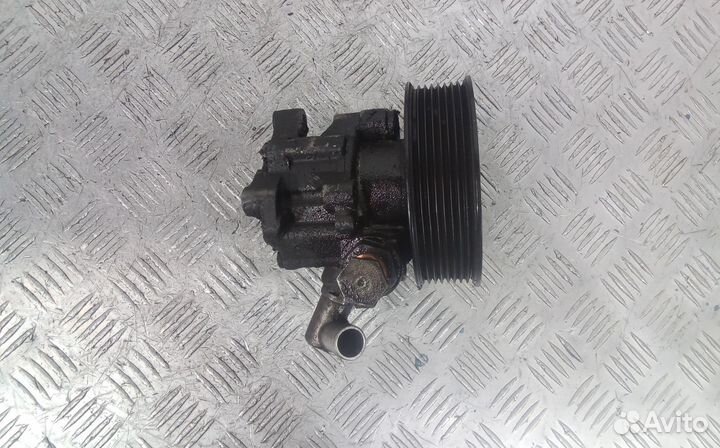 Насос гидроусилителя руля Mercedes-Benz M-Класс