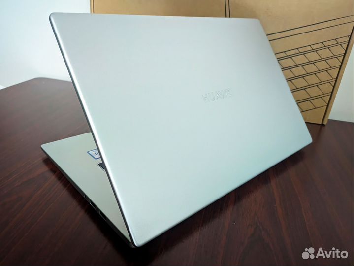 Huawei MateBook / Ryzen 7 / SSD - 512 Gb