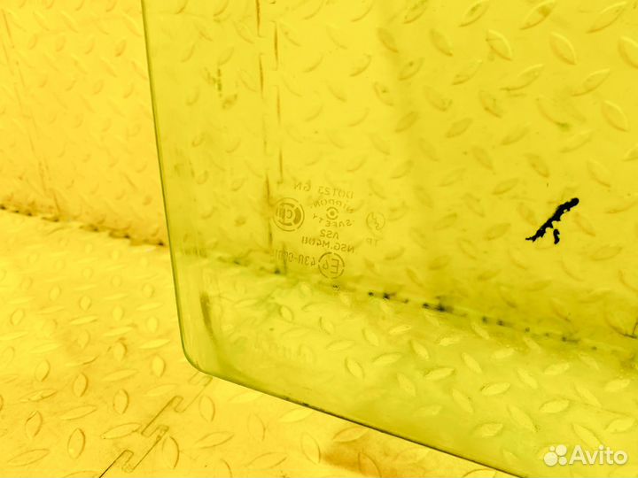 Стекло двери перед.прав. Mazda 626 Capella GF GW