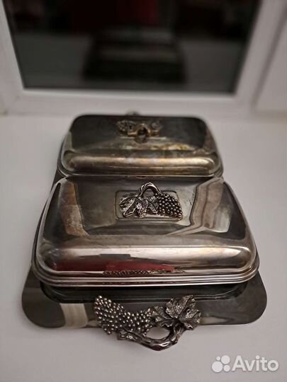 Серебряный поднос