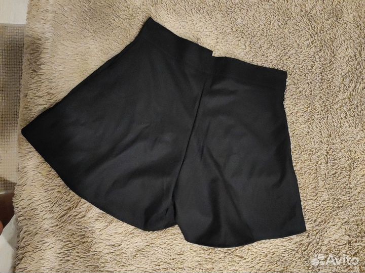 Шорты классические женские