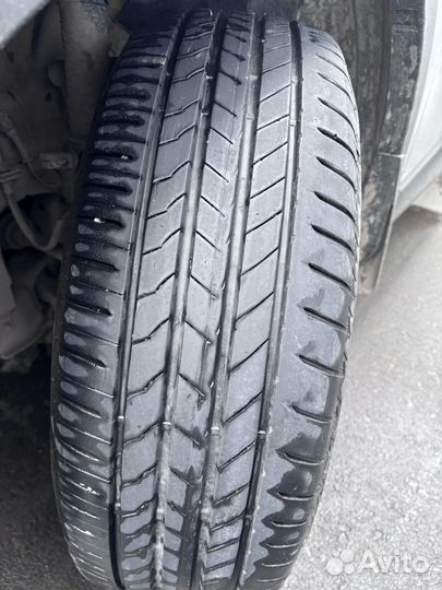 Bridgestone Alenza 001 225/65 R17 102H