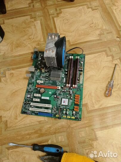 Материнская плата 775 xeon 5450