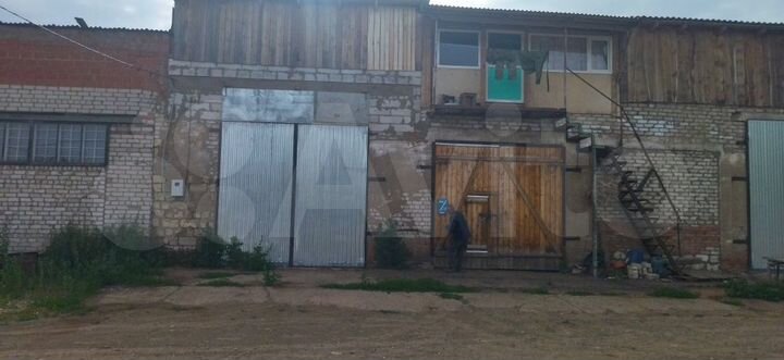 Гараж, > 30 м²