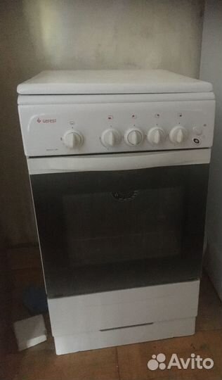 Продается газовая плита gefest