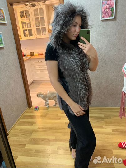 Жилетка безрукавка женская 46 меховая натуральна