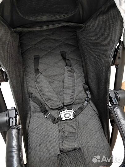 Коляска новая