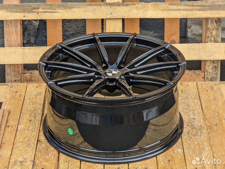 Кованые диски GT Forged R20 на BMW M5 / M8