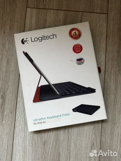 Чехол клавиатура для iPad Air