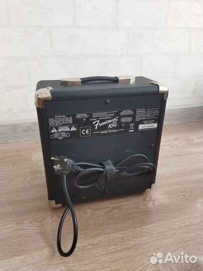 Комбоусилитель fender frontman 10g