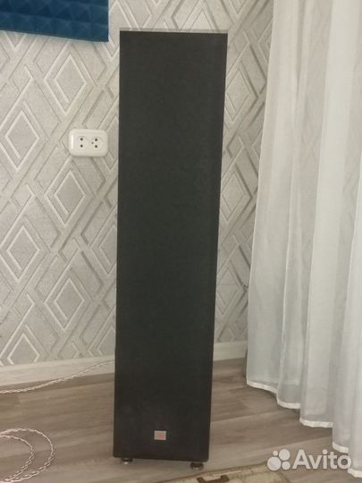 Продам JBL E80