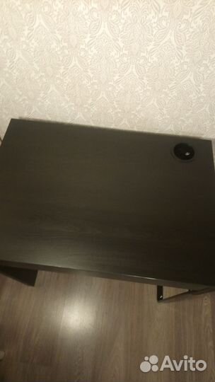 Компьютерный стол IKEA mikke
