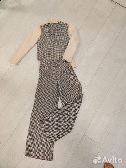 Костюм на девочку тройка