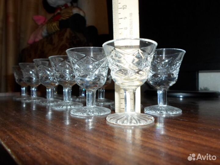 Набор хрустальных рюмок 12 штук