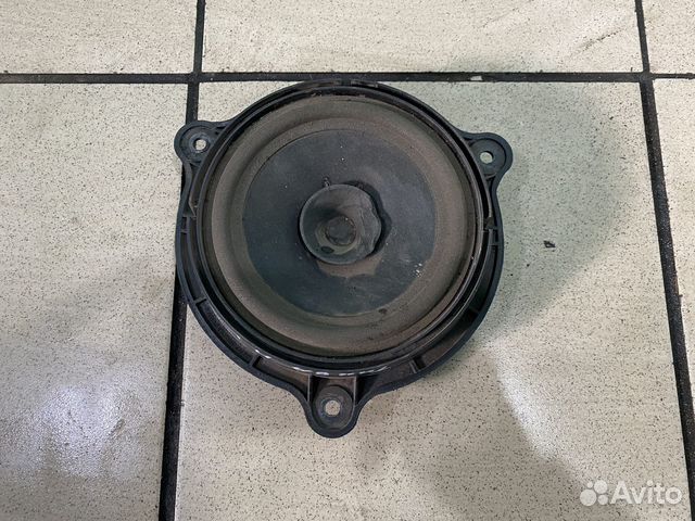 Динамик передний левый Nissan tiida C11