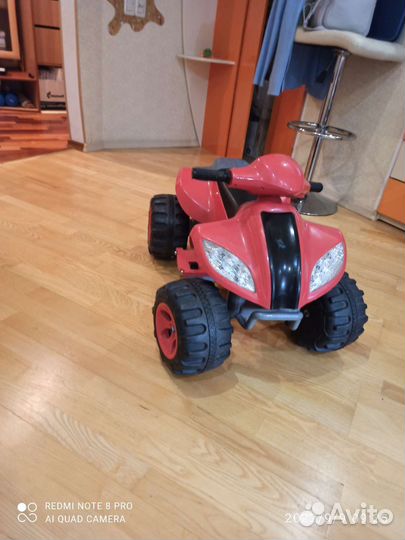 Детский квадроцикл на аккумуляторе