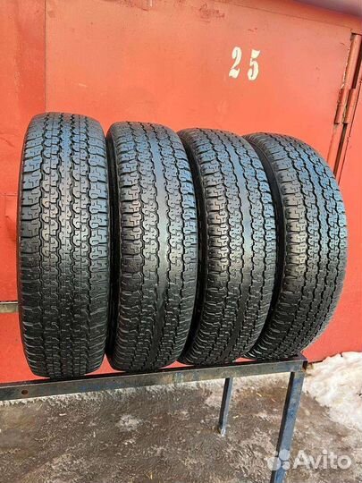 Bridgestone Dueler H/T D689 205/80 R16 104S