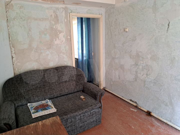 2-к. квартира, 35 м², 1/3 эт.