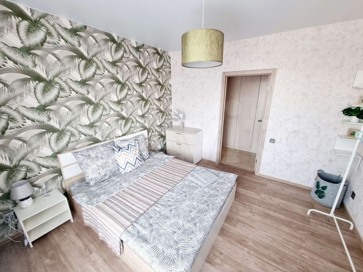 2-к. квартира, 54 м², 1/9 эт.