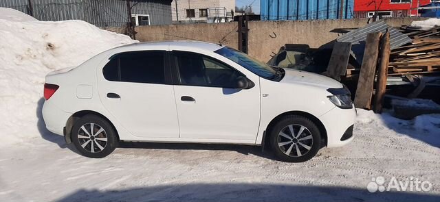 Renault Logan 1.6 AMT, 2015, 122 000 км