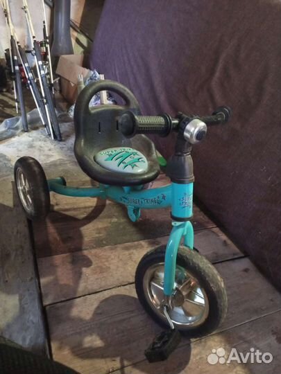Трехколесный велосипед