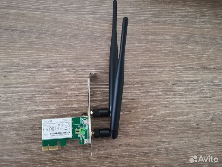 Wi-Fi адаптер Tenda E12