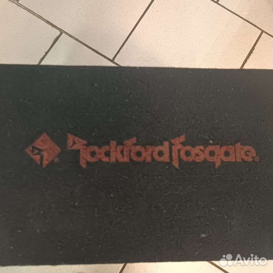 Сабвуфер rockford fosgate punch P2